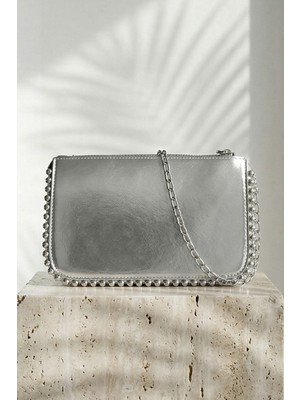 inStyle Zımba Detaylı Zincir Askılı Gümüş Kadın Çantası