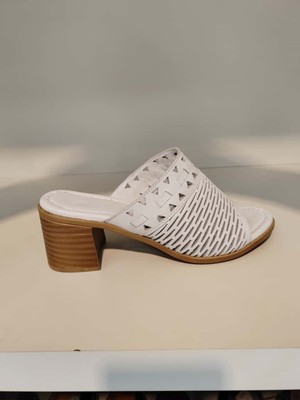 Venüs Kadın %100 Deri Topuklu Terlik 24382060Y