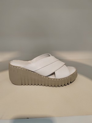 Venüs Kadın Hakiki Deri Topuklu Terlik 24340252Y