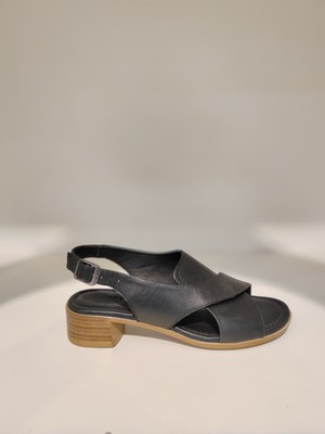 Kuum London K47722 Deri Tokalı Topuklu Kadın Sandalet