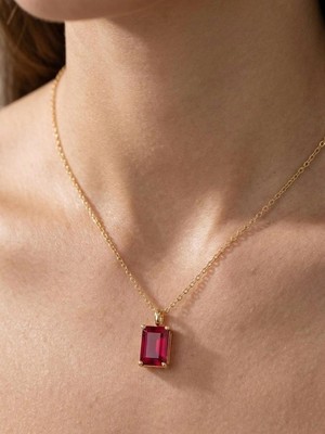 Wind Silver Kırmızı Baget Form Zirkon Taşlı Kolye