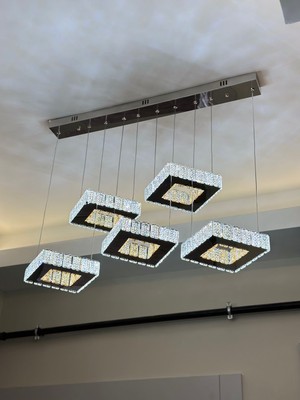 Yeni Model 5 Li Kare Kristal Lüx LED Avize 3 Işık Seçeneği