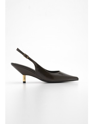 Marjin Kadın Stiletto Sivri Burun Arkası Açık Atkılı Altın Metal Kısa Ökçe Klasik Topuklu Ayakkabı Rente Kahve