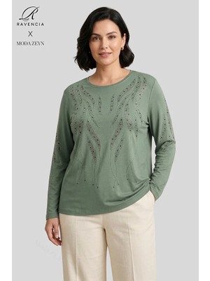 Ravencia Kadın Sarmal Çubuk Desenli Yaka ve Etek Taşlı Işlemeli Yırtmaçlı Likralı Anne Penye Bluz