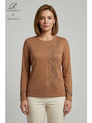 Ravencia Kadın Sarmal Yaprak Desenli Yaka ve Etek Taşlı Işlemeli Yırtmaçlı Likralı Anne Penye Bluz