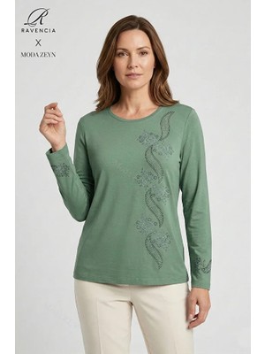 Ravencia Kadın Sarmal Yaprak Desenli Yaka ve Etek Taşlı Işlemeli Yırtmaçlı Likralı Anne Penye Bluz