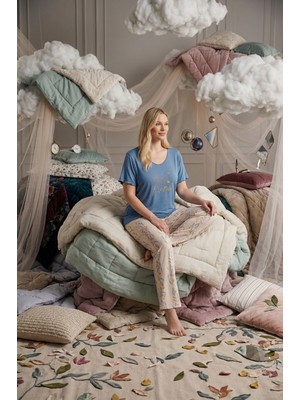Seamlife Kadın Mavi Çiçek Desenli Büyük Beden Düğmesiz Viskon Kısa Kol Palazzo Pijama Takımı-Oversize Üst Geniş Paça Alt