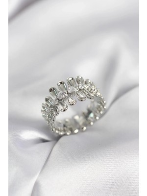 İlk El Grup Ietaks™ Gümüş Renk Zirkon Taşlı Sıralı Damla Model Kadın Yüzük