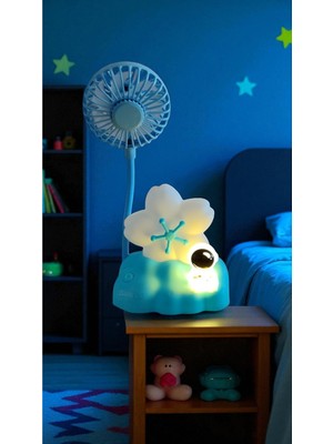 Famemus Accessory Astronot Masa Üzeri Hem Gece Lambası Hem Fan 22 cm