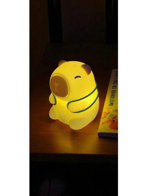Famemus Accessory Kapibara Renk Değiştiren Gece Lambası