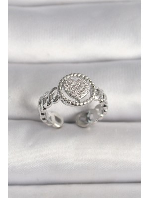 İlk El Grup Ietaks™ Pirinç Gümüş Renk Zincir Model Zirkon Taşlı Kalp Model Kadın Yüzük