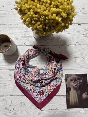 Trend Dokunuş Kadın Renkli Unutma Beni Çiçeği Desenli Fular