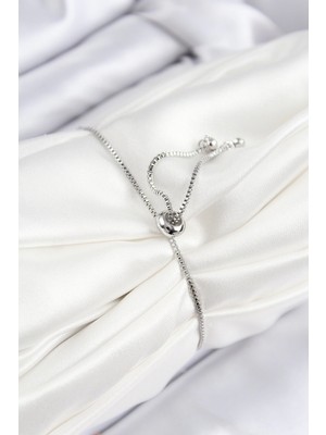 Senka Mey Ithalat® Pirinç Zirkon Taşlı Kalp Model Gümüş Renk Asansörlü Kadın Bileklik