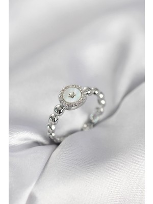 Eco Lounge Gümüş Renk Sedefli Yıldız Model Zirkon Taşlı Kadın Yüzük