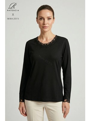 Ravencia Kadın Dantelli Yaka ve Kol Nakış Işlemeli Taşlı Yırtmaçlı Likralı Anne Penye Bluz
