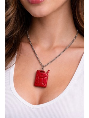 Herşey Nota Kırmızı Benzin Bidonu Kolye 60 cm Zincir Unisex Metal Tasarım Aksesuar