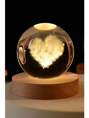 PremiumPort 3D Kristal Kalp Top, Ahşap Stand ve USB Kablo ile Şık Dekorasyon Parçası