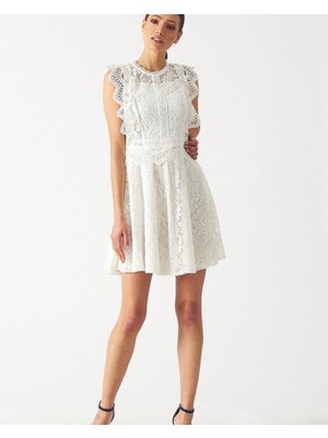 Hopeful Design Beyaz Kısa Dantel Yazlık Elbise