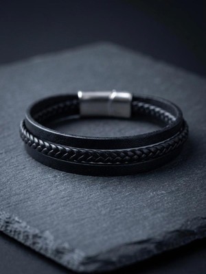 Generic Premium 3 Katmanlı Hakiki Deri Erkek Bileklik - Gümüş Renk Çelik Kilitli, El Örgüsü Siyah Modern Aksesuar