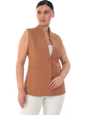 White Diamond Kadın Yakası Broşlu Yelek