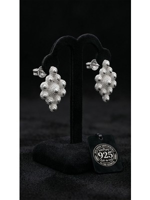 Roza Silver 925 Ayar Geleneksel Telkari El Işçiliği Midyat Bereket Serisi Mekik Çivili Gümüş Küpe