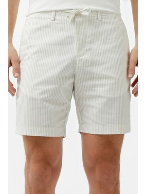 Lacoste Men's Slim Fit Bermuda Shorts Erkek Dar Kesim Pamuk Bermuda Şort Beyaz