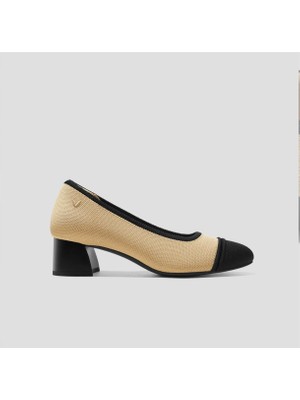 AGM Badem Burunlu Kısa Kalın Topuklu Ayakkabı , Yuvarlak Burun Krem Renk Kısa Topuk Kadın Ayakkabı