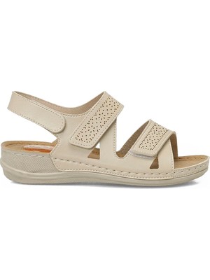 Polaris 167236.Z6FX Bej Kadın Düz Sandalet