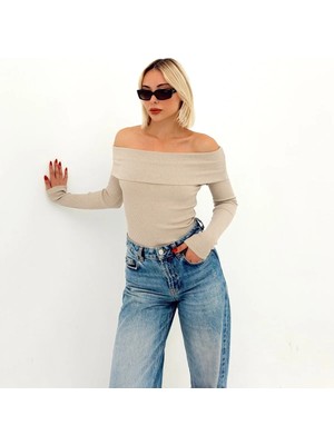 Bigümex Kadın Düz Renk Madonna Yaka Bluz