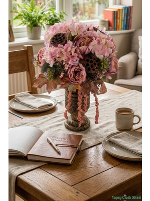 Yapay Çiçek Sitesi Ahşap Vintage Vazoda Çiçek Aranjmanı Model 1