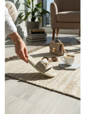 Enoch Kadın Metal Zincir Toka Detaylı Ortopedik Terlik