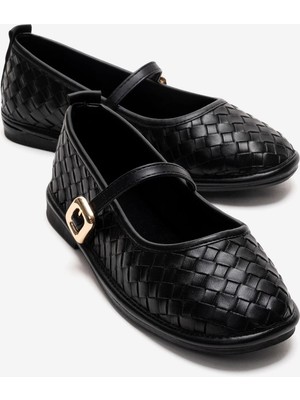 Ccway Kadın Örgülü Tokalı Biyeli Babet Siyah Cilt