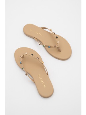 Marjin Kadın Parmak Arası Yuvarlak Burun Renkli Taşlı Günlük Terlik Selvera Bej