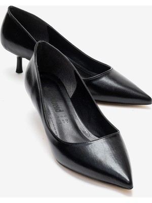 Ccway Kadın Sivri Burunlu Stiletto Siyah Kırışık