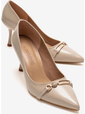 Ccway Kadın Inci Taşlı Sivri Burunlu Stiletto Ayakkabı Ten Kırışık