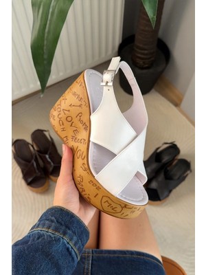 Preshley Kadın Forge Beyaz 10 cm Dolgulu Yazılı Mantar Taban Ayakkabı & Sandalet