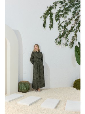 Aker Haki Jakarlı Bağlama Detaylı Elbise