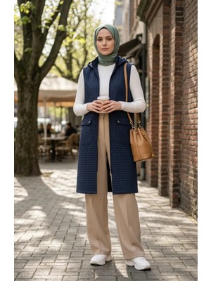 Sefa Merve Kapüşonlu Kapitone Fermuarlı Yelek 71309-02 Lacivert