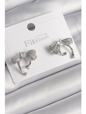 KSB Store Pirinç Gümüş Renk Zirkon Taşlı Fiyonk Model Kadın Küpe - Lisinya