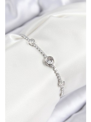 KSB Store Pirinç Zirkon Taşlı Daire Model Gümüş Renk Asansörlü Kadın Bileklik - Lisinya