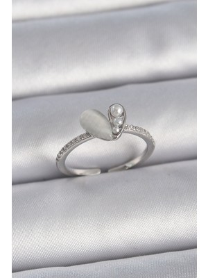 KSB Store Pirinç Gümüş Renk Ayarlanabilir Zirkon Taşlı Incili Beyaz Mineli Kalp Model Kadın Yüzük - Lisinya