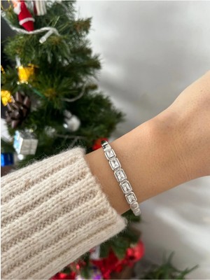 Nergis Collection Kadın Rodyum Kaplama Özel Seri Çelik Kelepçe Bileklik
