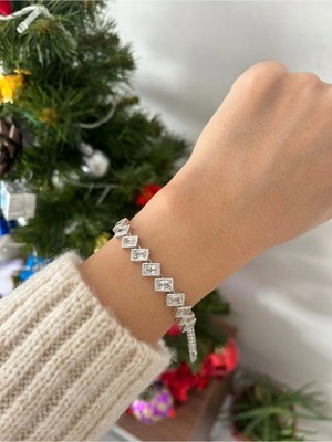Nergis Collection Kadın Xuping Rodyum Kaplama Özel Seri Vip Çelik Bileklik