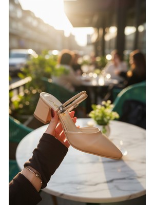 Enoch Kadın Çift Taşlı Bant Detaylı Sivri Burun Alçak Topuklu Terlik