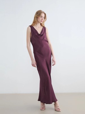 LC Waikiki Xsıde Bordo Dökümlü Yaka Saten Elbise