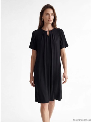 LC Waikiki Lcw Grace Siyah Bisiklet Yaka Büzgülü A Kesim Elbise