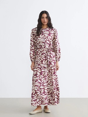 LC Waikiki Lcw Modest Bordo Hakim Yaka Desenli Kuşaklı Katkat Elbise