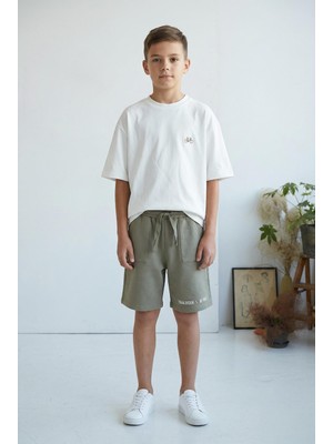Mutlu Kids Erkek Çocuk Beyaz Sırt Baskılı Oversize Kısa Kol Tişört