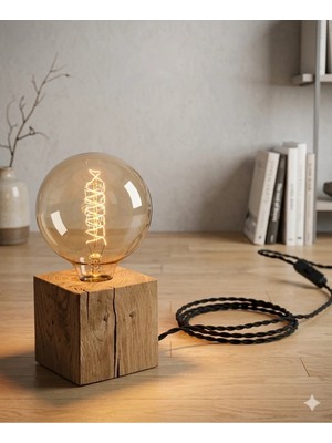 Minimalist Ahşap Küp Masa Lambası - El Yapımı Rustik Aydınlatma