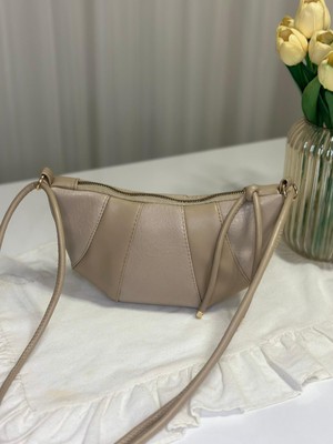 Kadın Modern Parça Detaylı Mini Çapraz Çanta